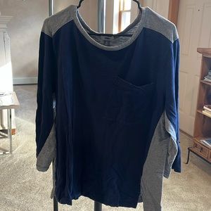 Old navy 3/4 long sleeve. Size XL.